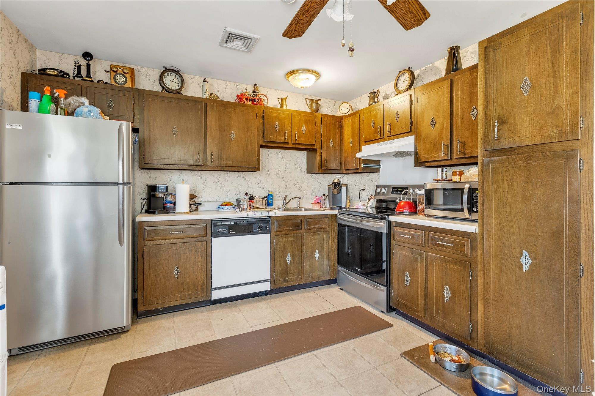 #7 photo, 141 Forge Lane, Coram , NY 11727