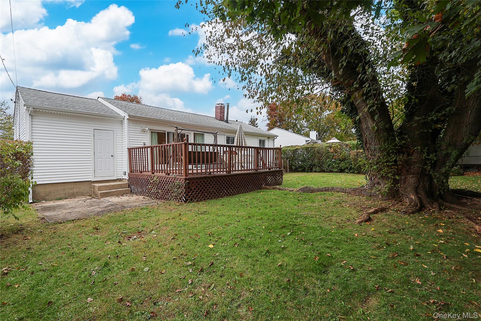 #20 photo, 6 Gerhard Road, Plainview , NY 11803