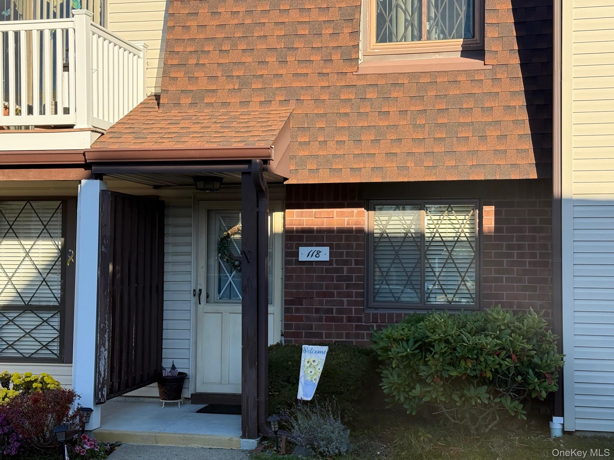 #3 photo, 118 Clubhouse, Copiague , NY 11726