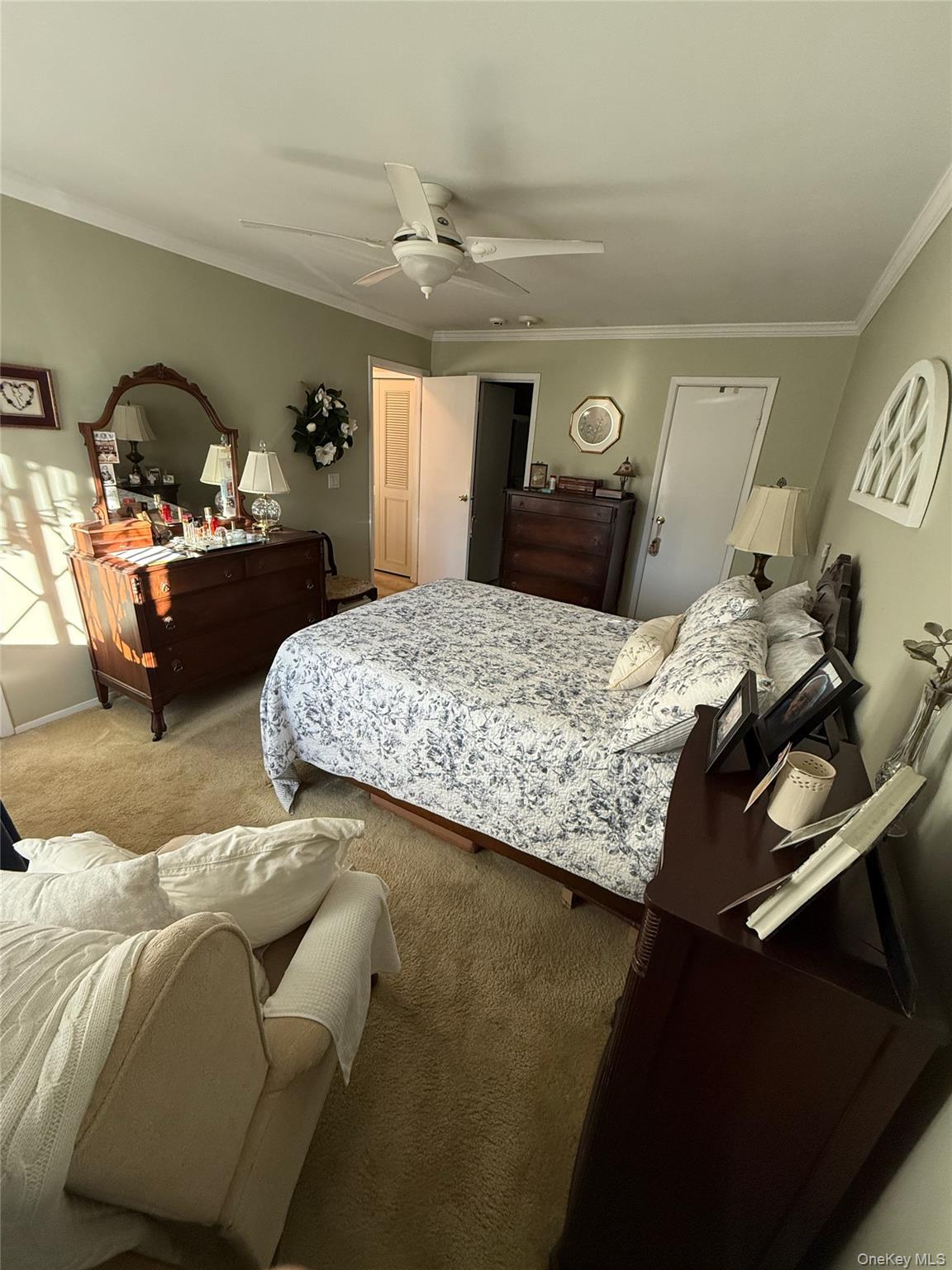 #8 photo, 118 Clubhouse, Copiague , NY 11726