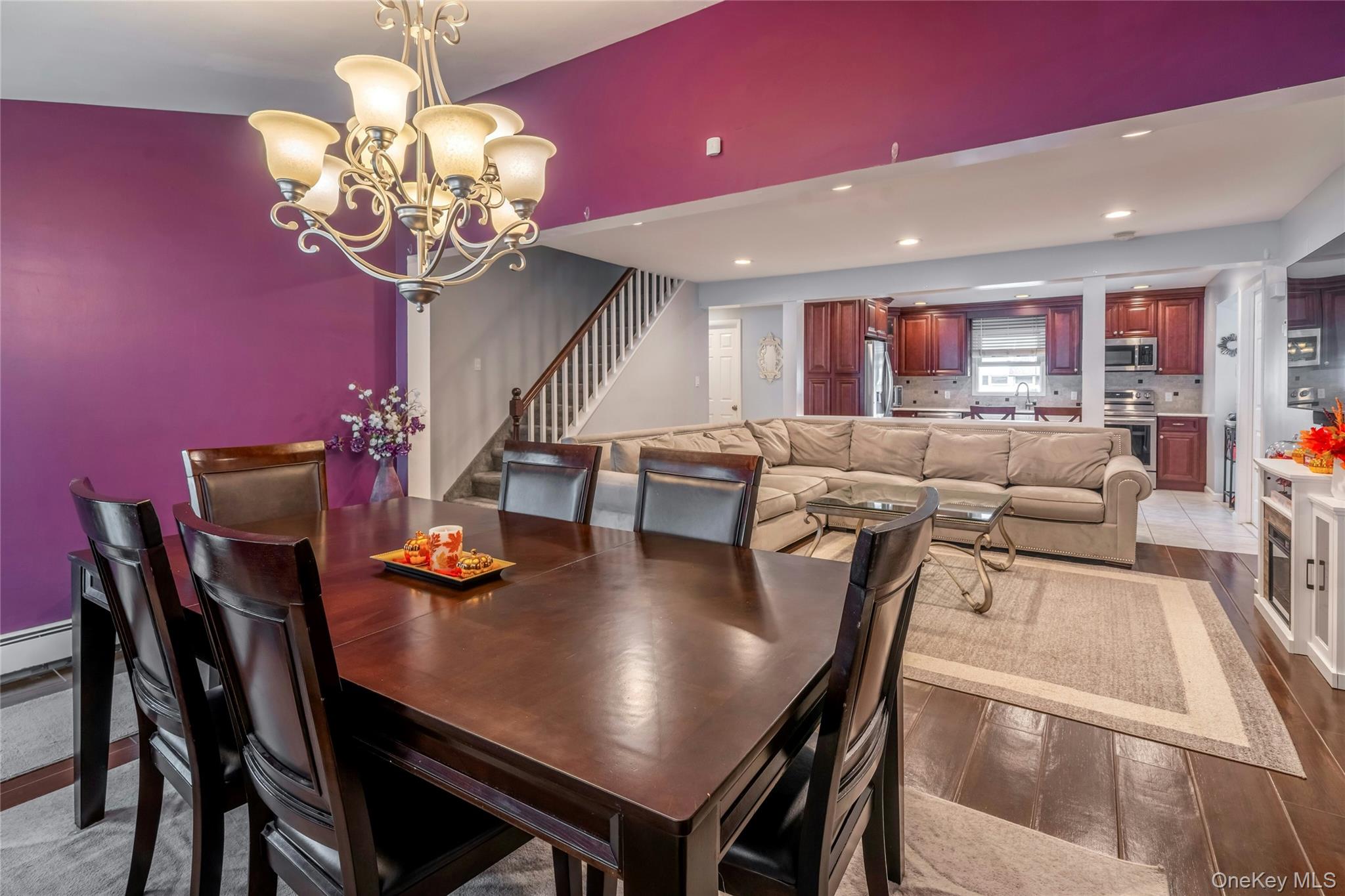 #10 photo, 200 Willowood Drive, Wantagh , NY 11793