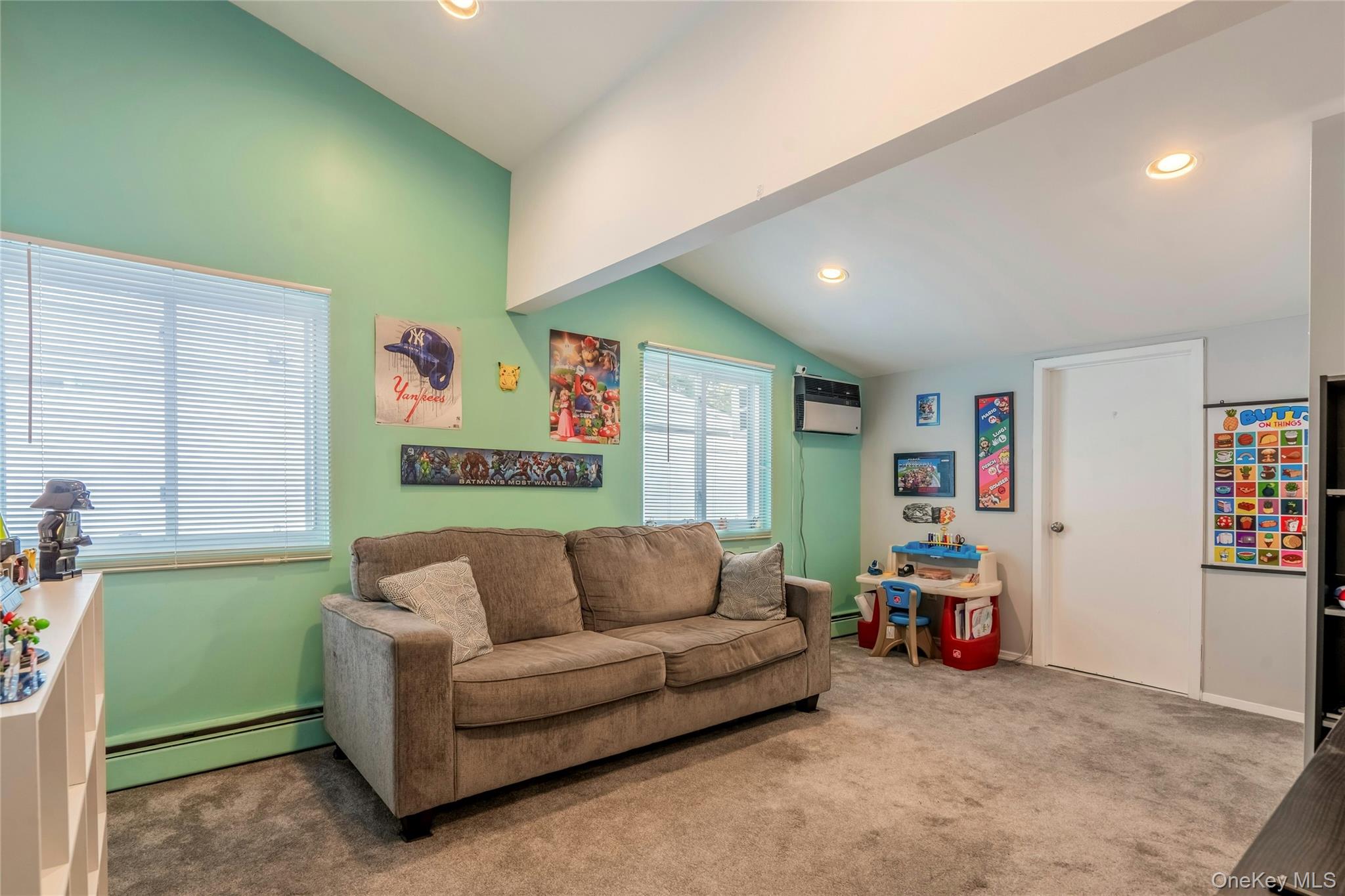 #12 photo, 200 Willowood Drive, Wantagh , NY 11793