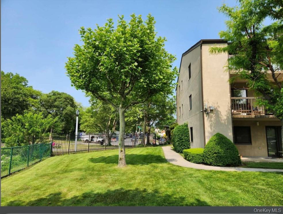 #4 photo, 512 115th Street, College Point , NY 11356