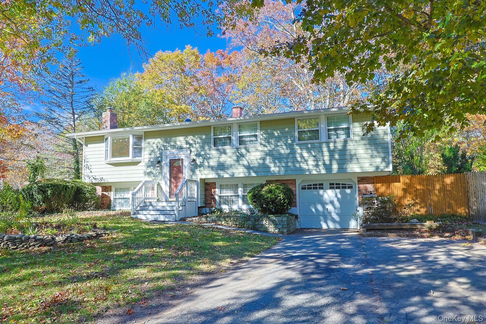 #3 photo, 15 Mayflower Lane, East Setauket , NY 11733