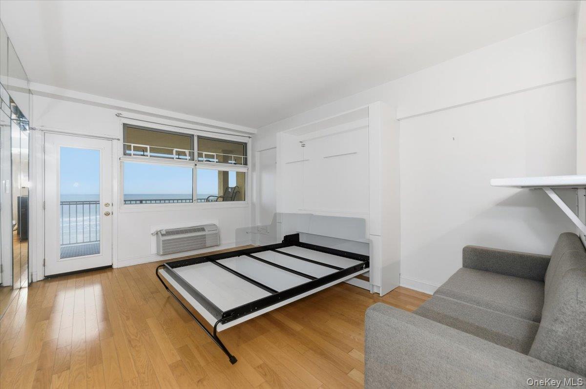 #7 photo, 250 Shore Road, Long Beach , NY 11561