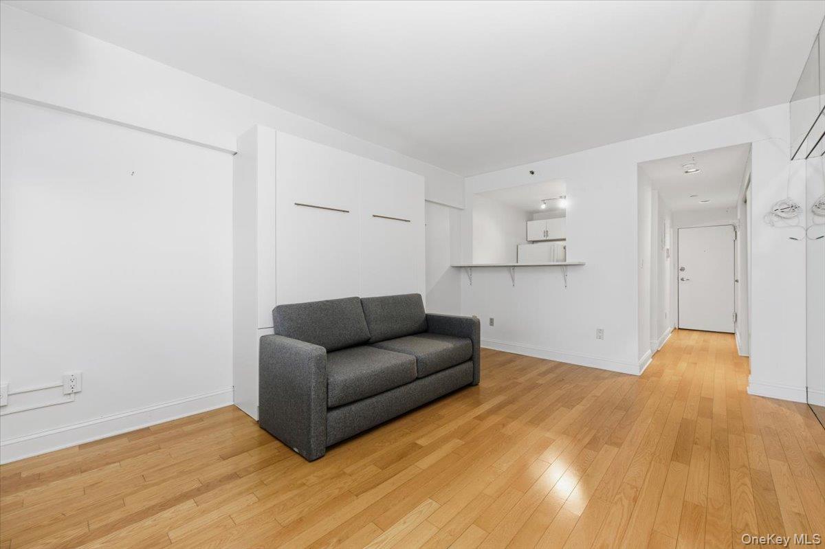 #8 photo, 250 Shore Road, Long Beach , NY 11561