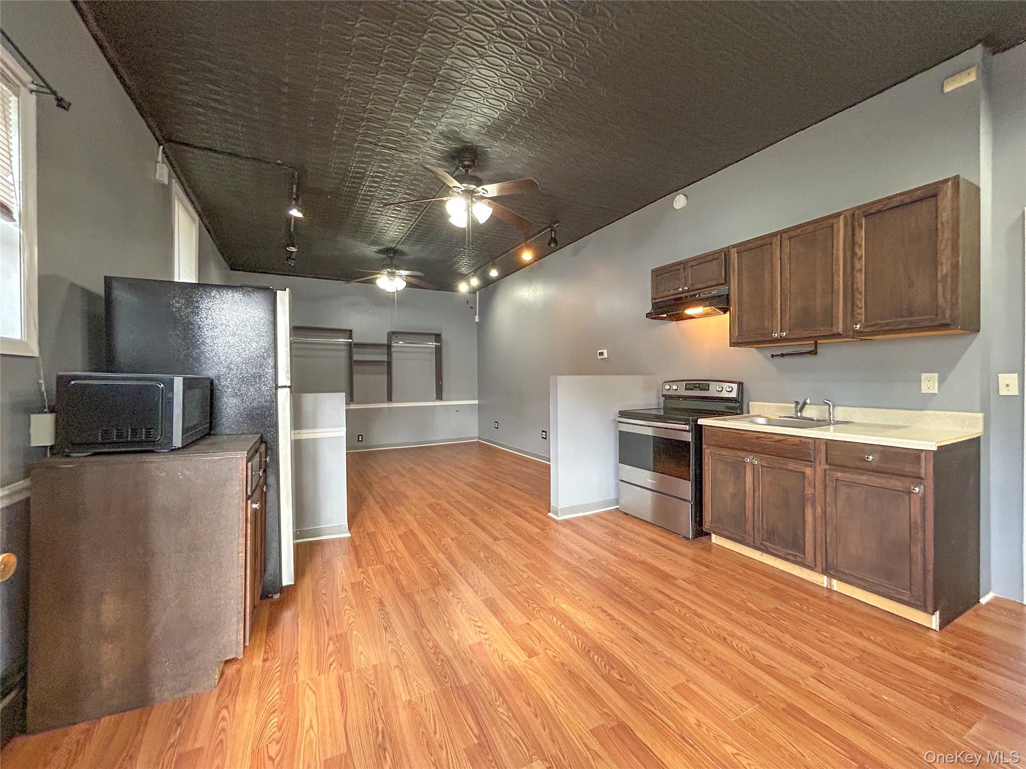 #2 photo, 51 Worrall Avenue, Poughkeepsie , NY 12603