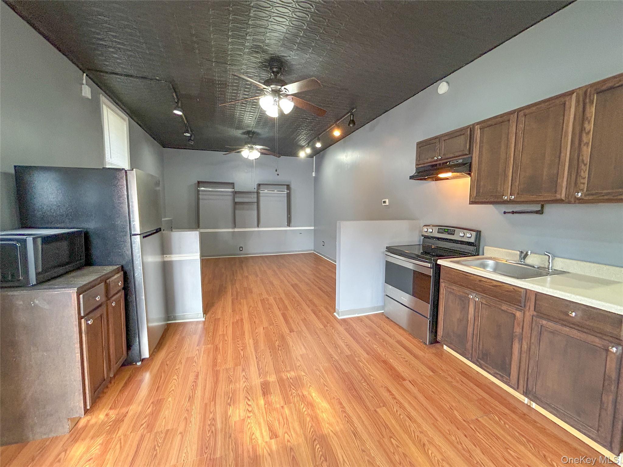 #4 photo, 51 Worrall Avenue, Poughkeepsie , NY 12603