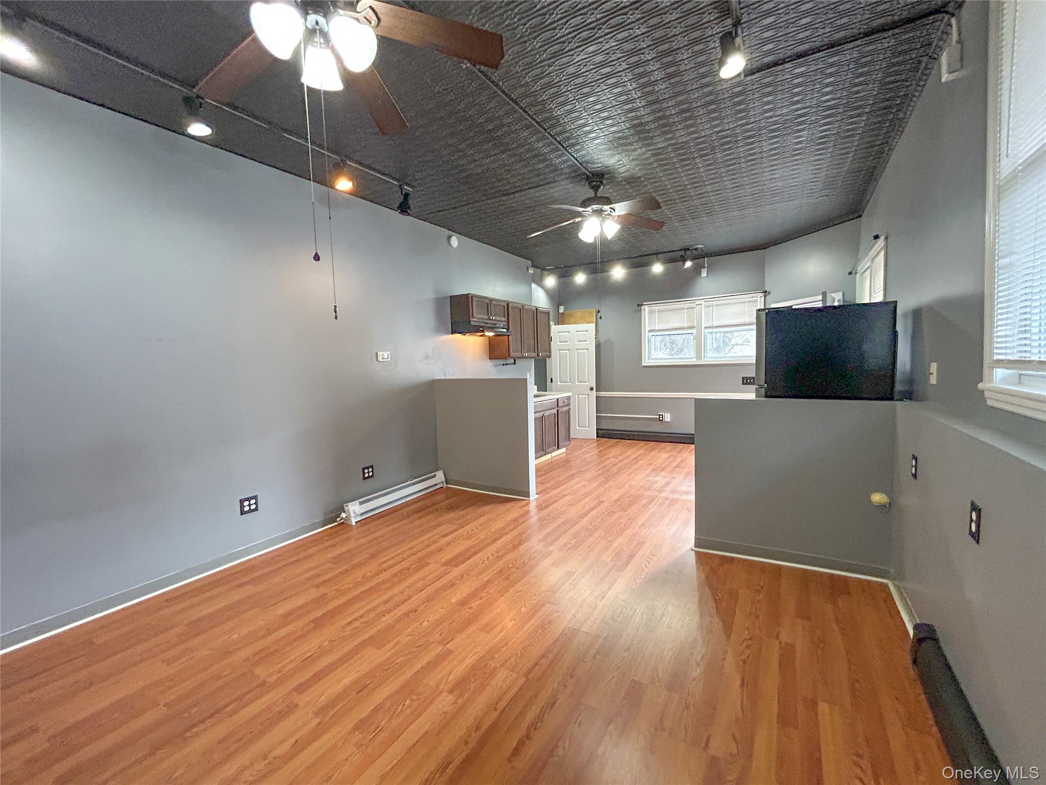 #6 photo, 51 Worrall Avenue, Poughkeepsie , NY 12603