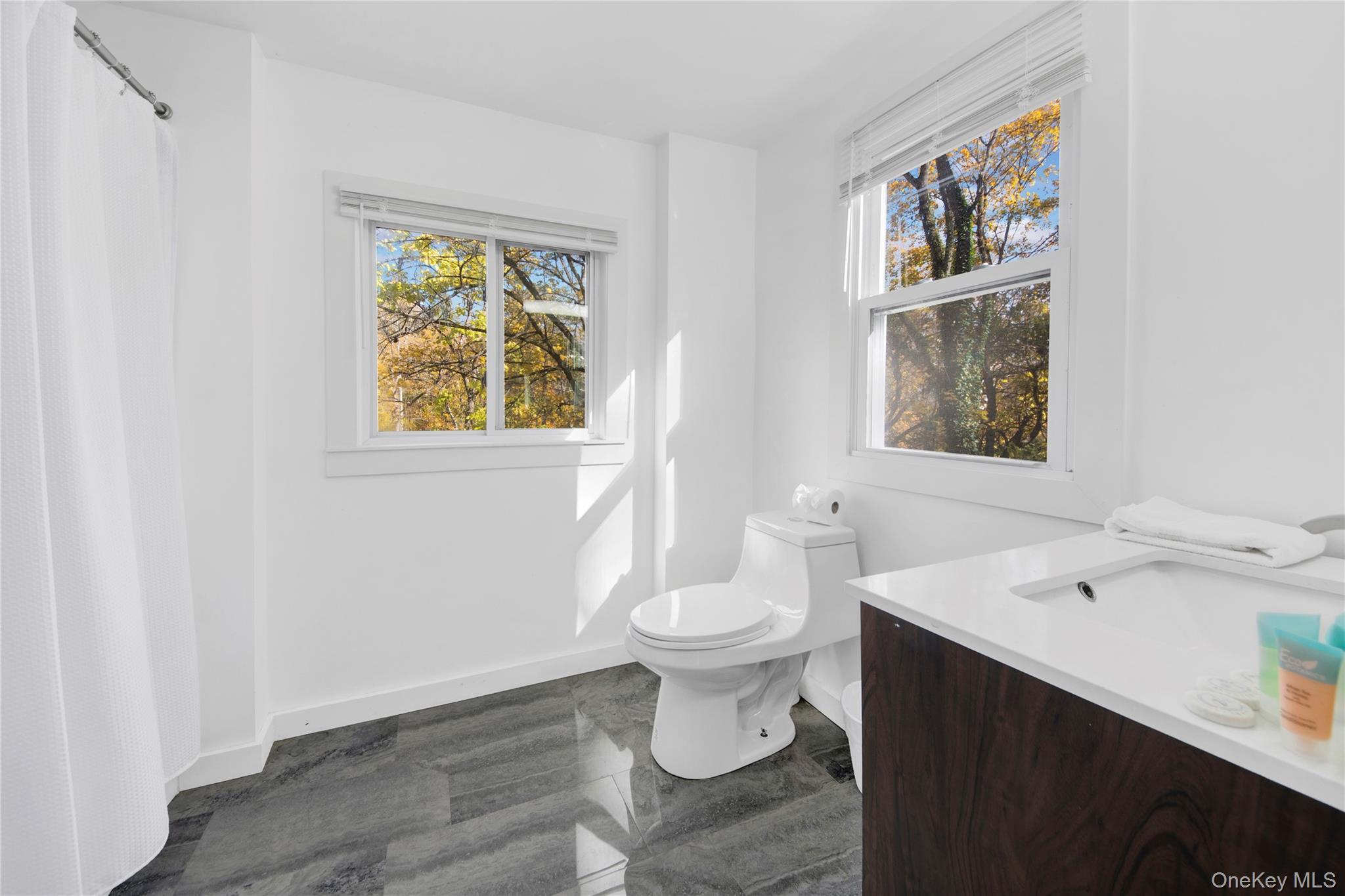 #20 photo, 350 Old Post Road, Marlboro , NY 12542