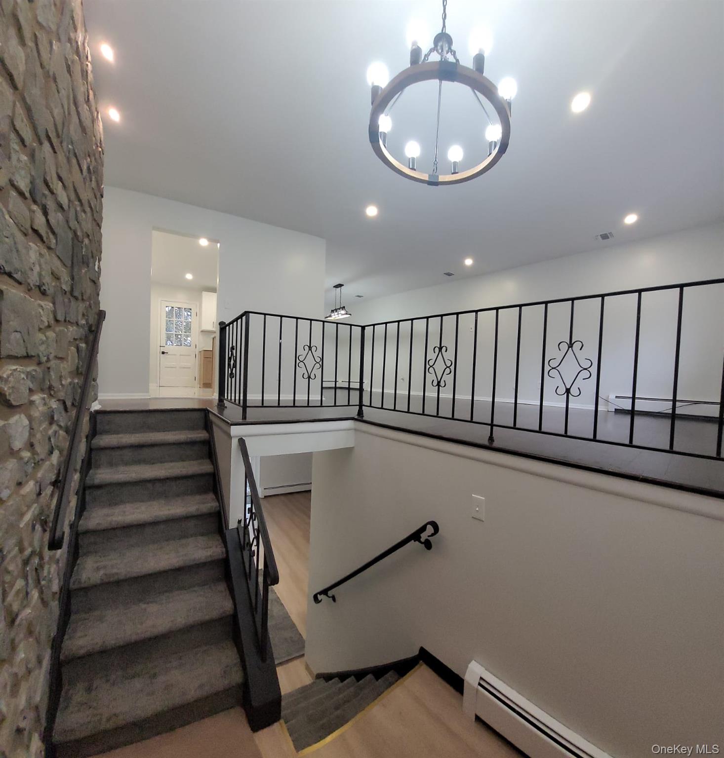 #2 photo, 52 Surrey Road, Chester , NY 10918