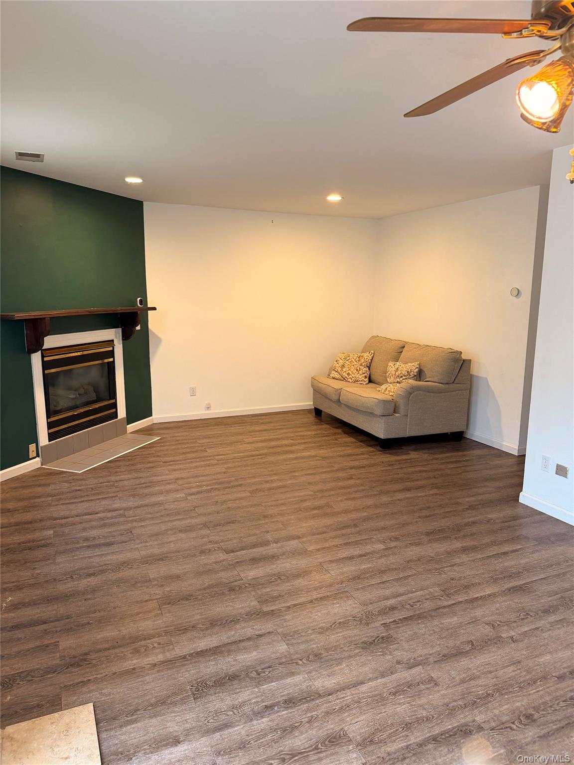 #4 photo, 25 Woodlake Drive, Middletown , NY 10940