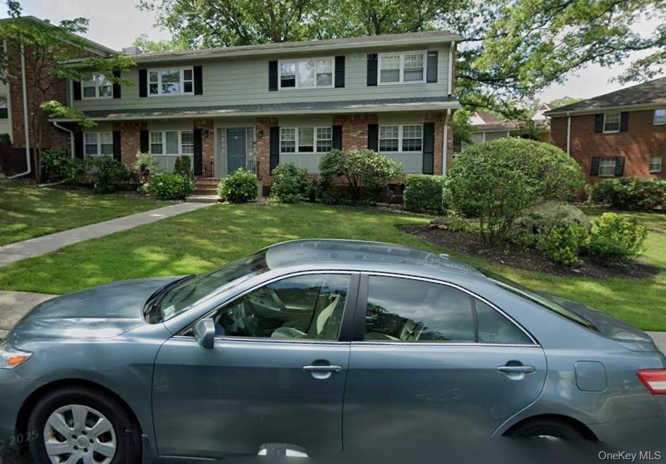 #1 photo, 31 Milford Lane, Suffern , NY 10901