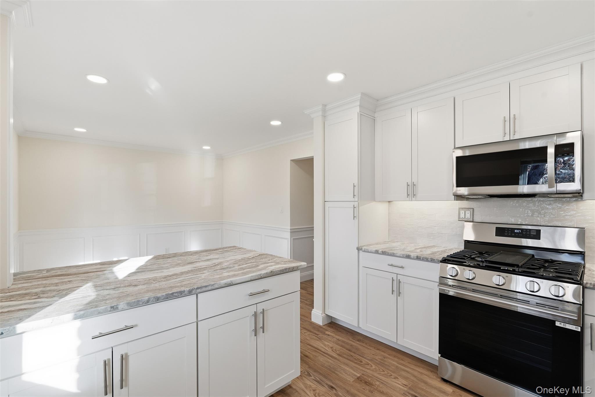 #7 photo, 31 Milford Lane, Suffern , NY 10901