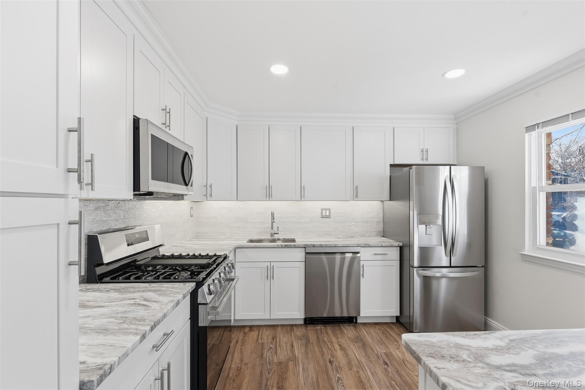 #8 photo, 31 Milford Lane, Suffern , NY 10901