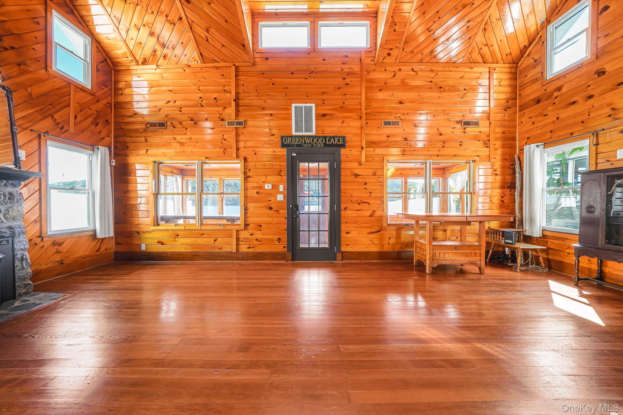 #12 photo, 416 Jersey Avenue, Greenwood Lake , NY 10925