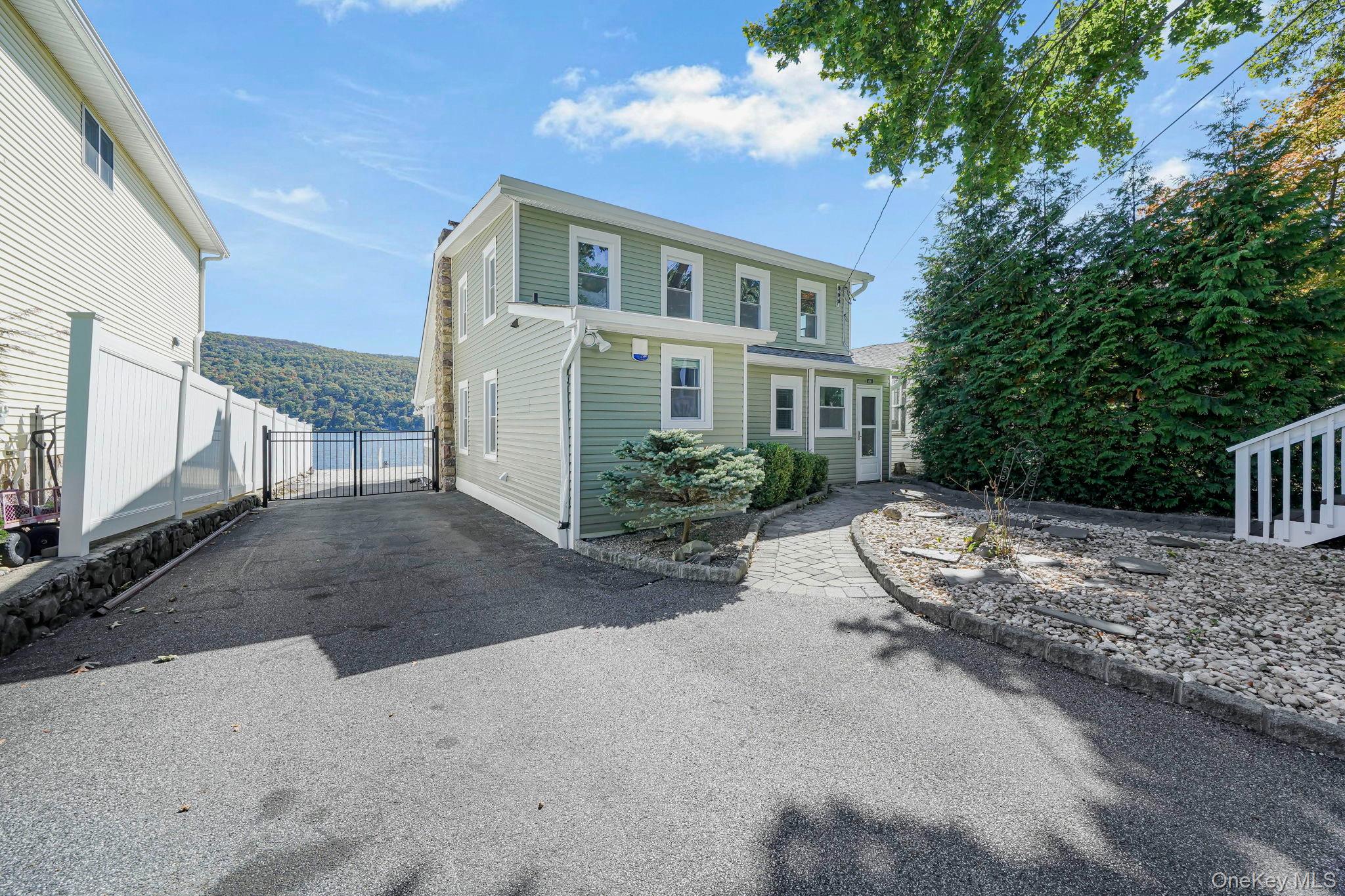 #2 photo, 416 Jersey Avenue, Greenwood Lake , NY 10925