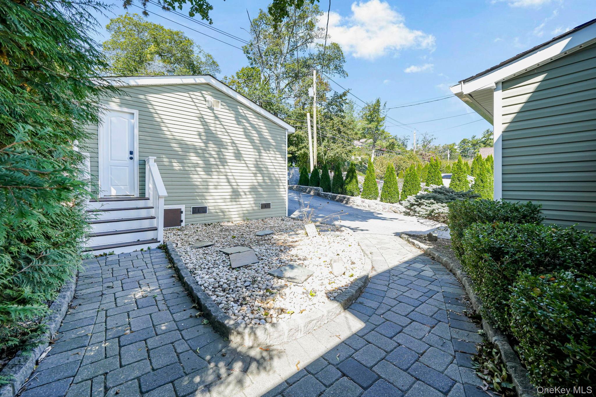 #4 photo, 416 Jersey Avenue, Greenwood Lake , NY 10925