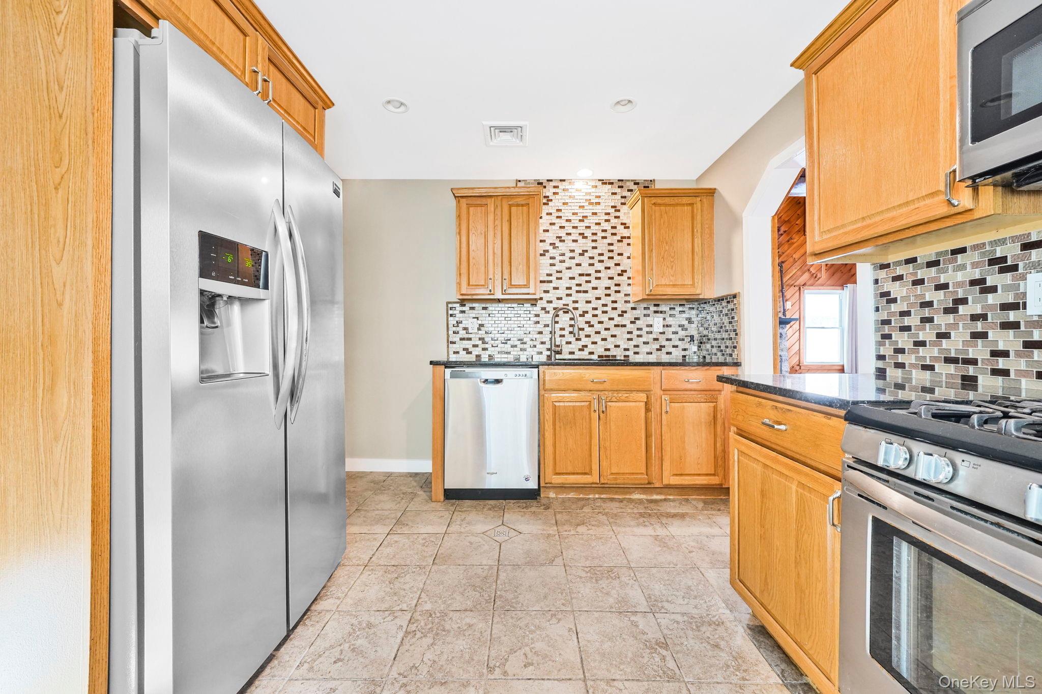 #7 photo, 416 Jersey Avenue, Greenwood Lake , NY 10925