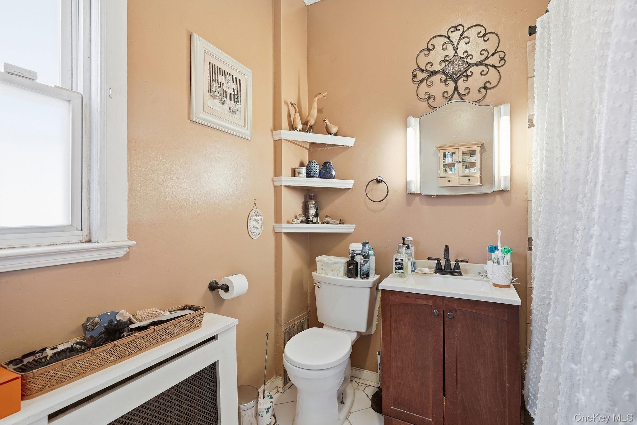 #17 photo, 124 W Lincoln Avenue, Mount Vernon , NY 10550