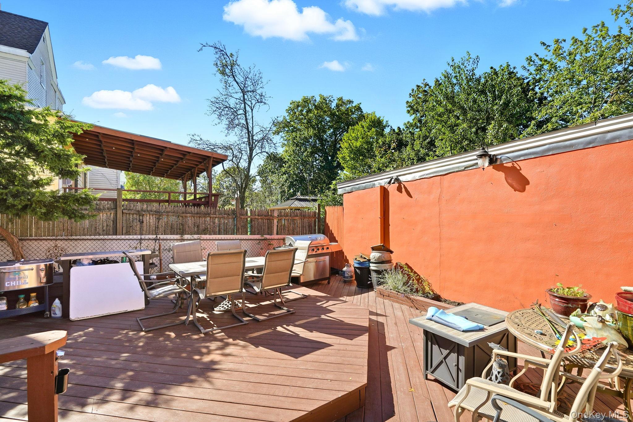 #19 photo, 124 W Lincoln Avenue, Mount Vernon , NY 10550