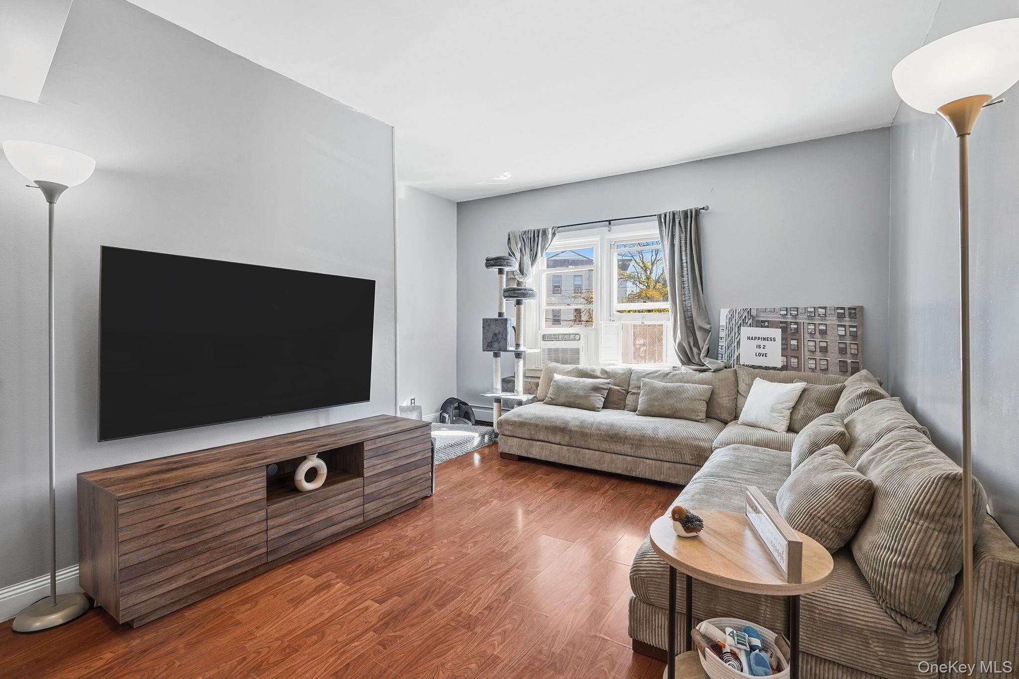 #4 photo, 124 W Lincoln Avenue, Mount Vernon , NY 10550