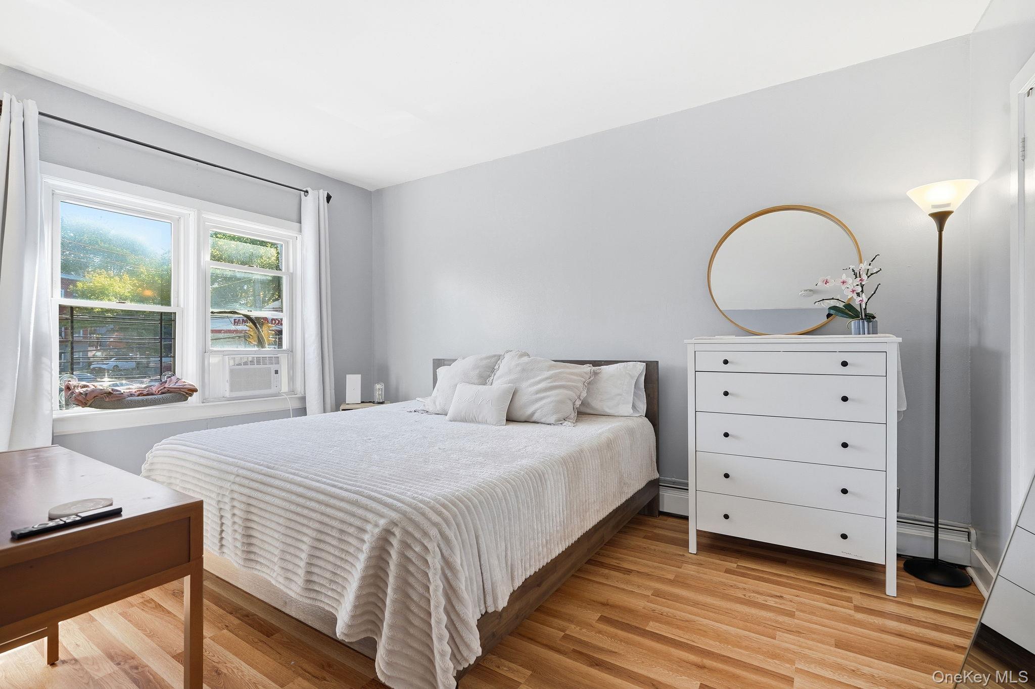 #6 photo, 124 W Lincoln Avenue, Mount Vernon , NY 10550