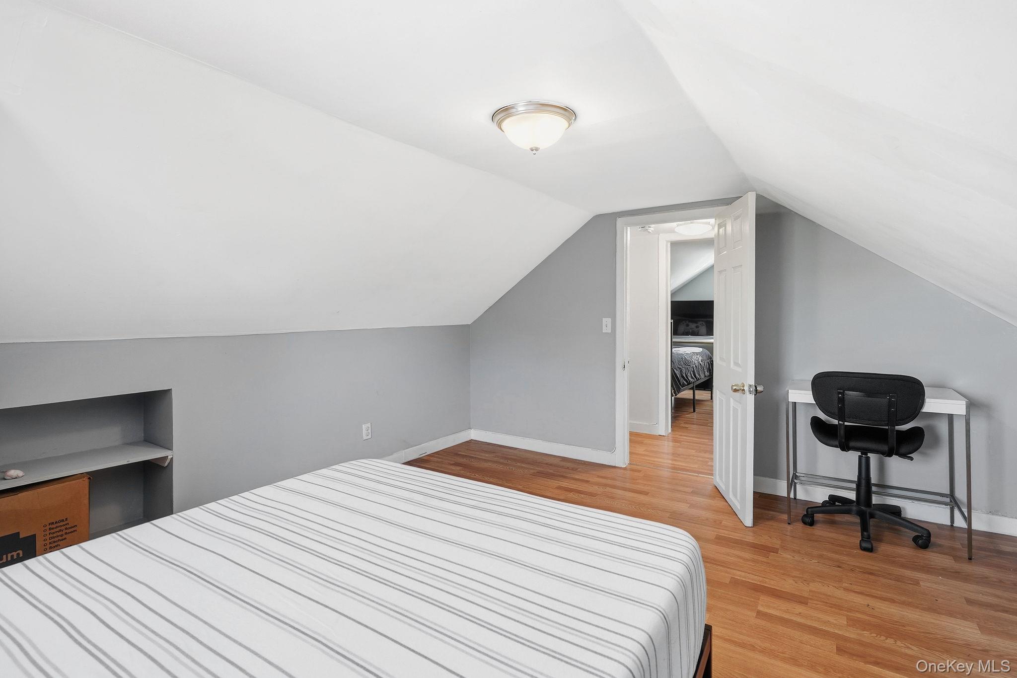 #9 photo, 124 W Lincoln Avenue, Mount Vernon , NY 10550