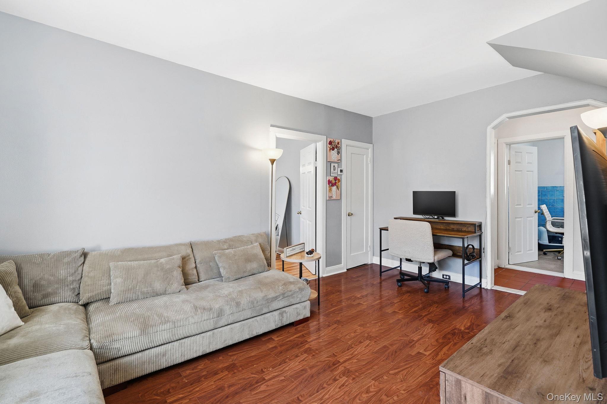 #19 photo, 124-128 W Lincoln Avenue, Mount Vernon , NY 10550