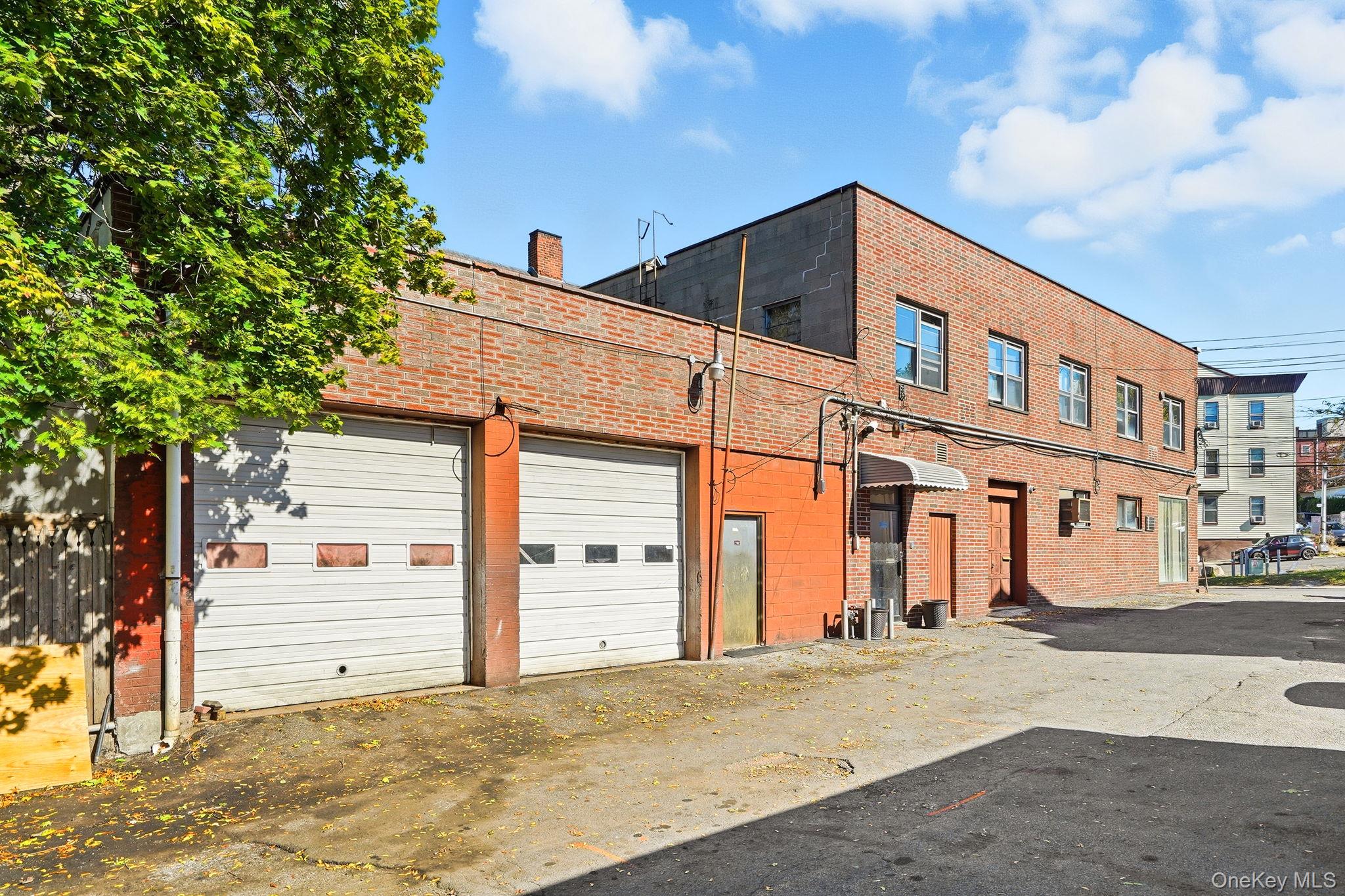 #3 photo, 124-128 W Lincoln Avenue, Mount Vernon , NY 10550