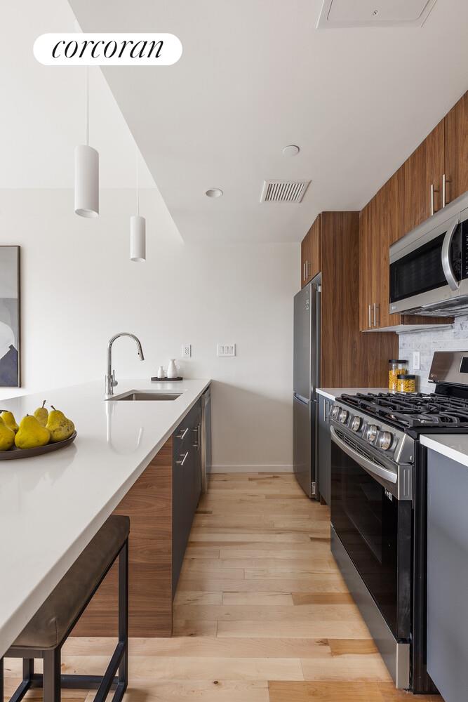 #6 photo, Brooklyn, Bushwick , NY 11221