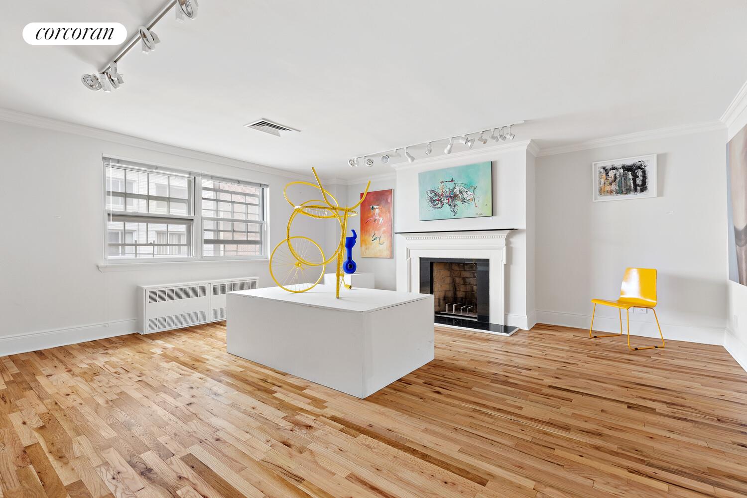 #12 photo, New York City, Lenox Hill , NY 10021