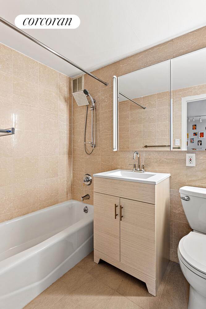 #15 photo, New York City, Lenox Hill , NY 10021