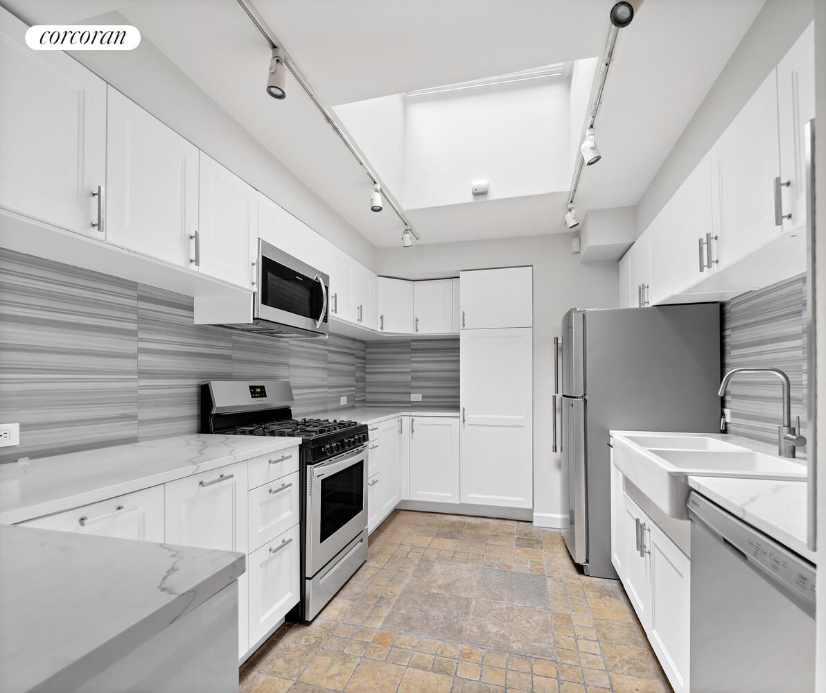 #7 photo, New York City, Lenox Hill , NY 10021