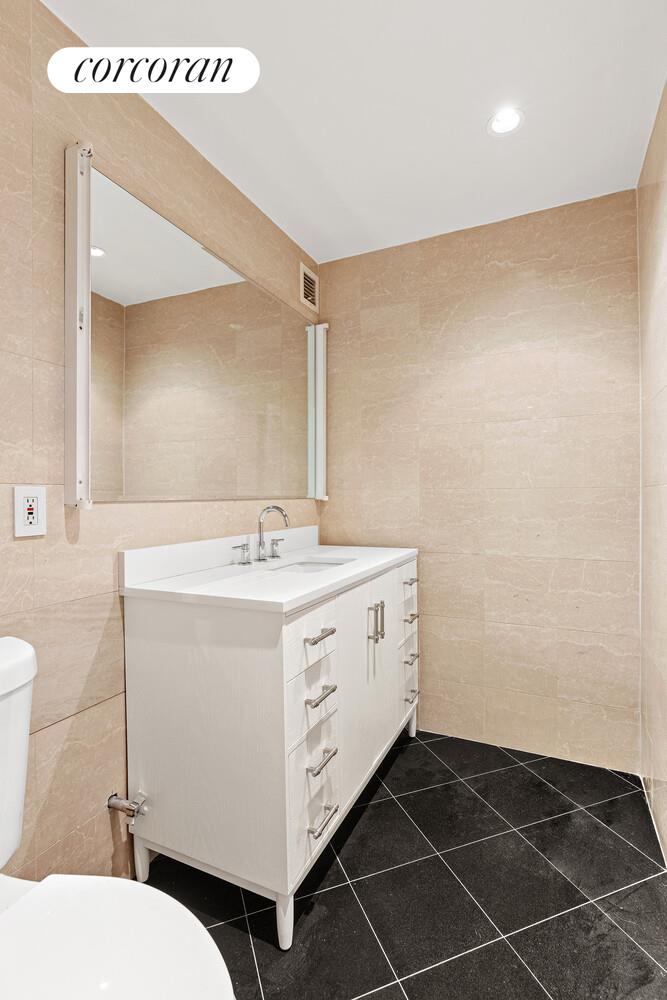 #8 photo, New York City, Lenox Hill , NY 10021