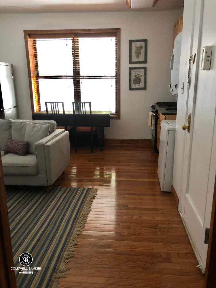 #3 photo, 6 E 97TH Street, Carnegie Hill , NY 10029