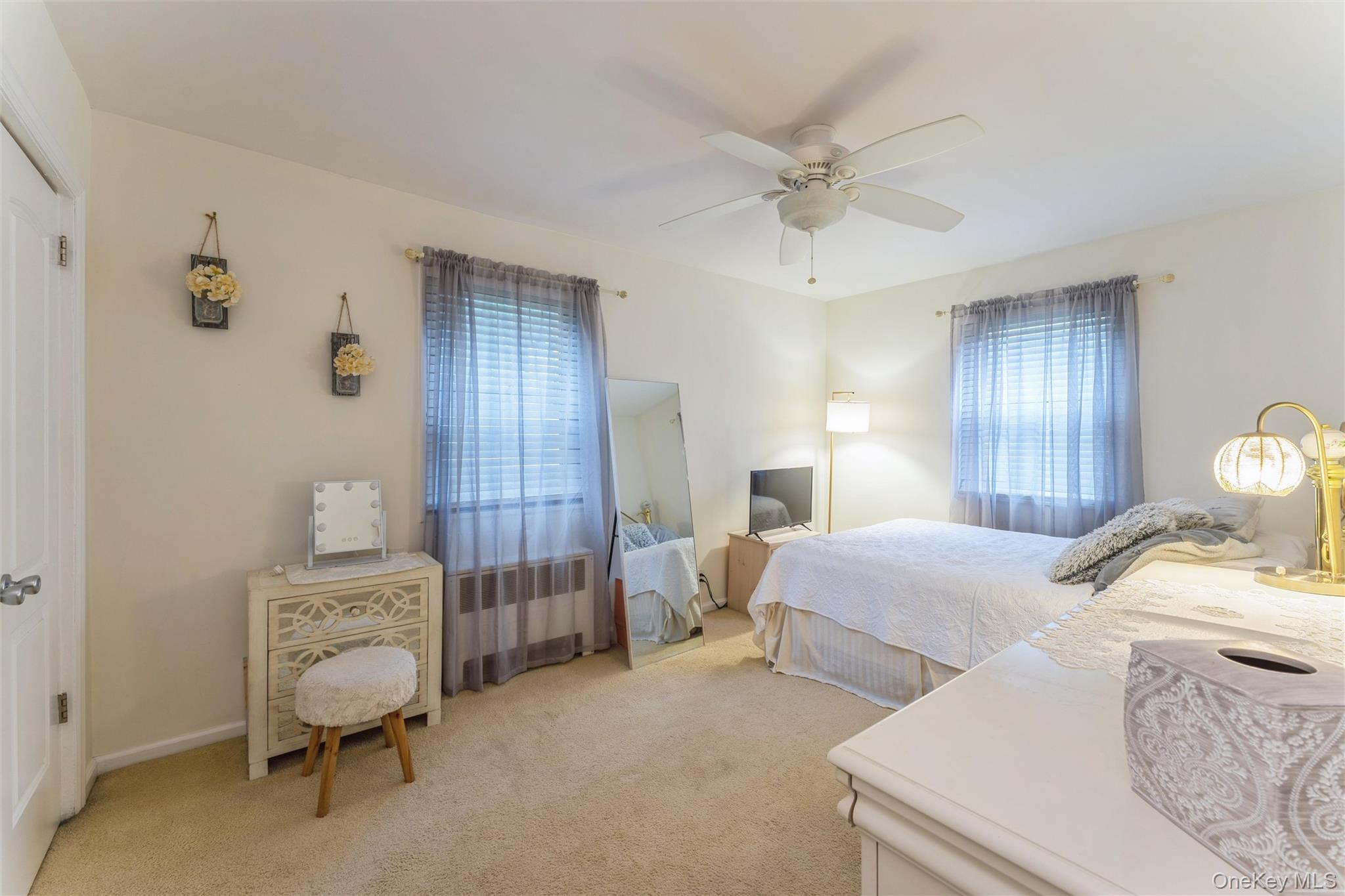 #15 photo, 244-25 57th Drive, Douglaston , NY 11362