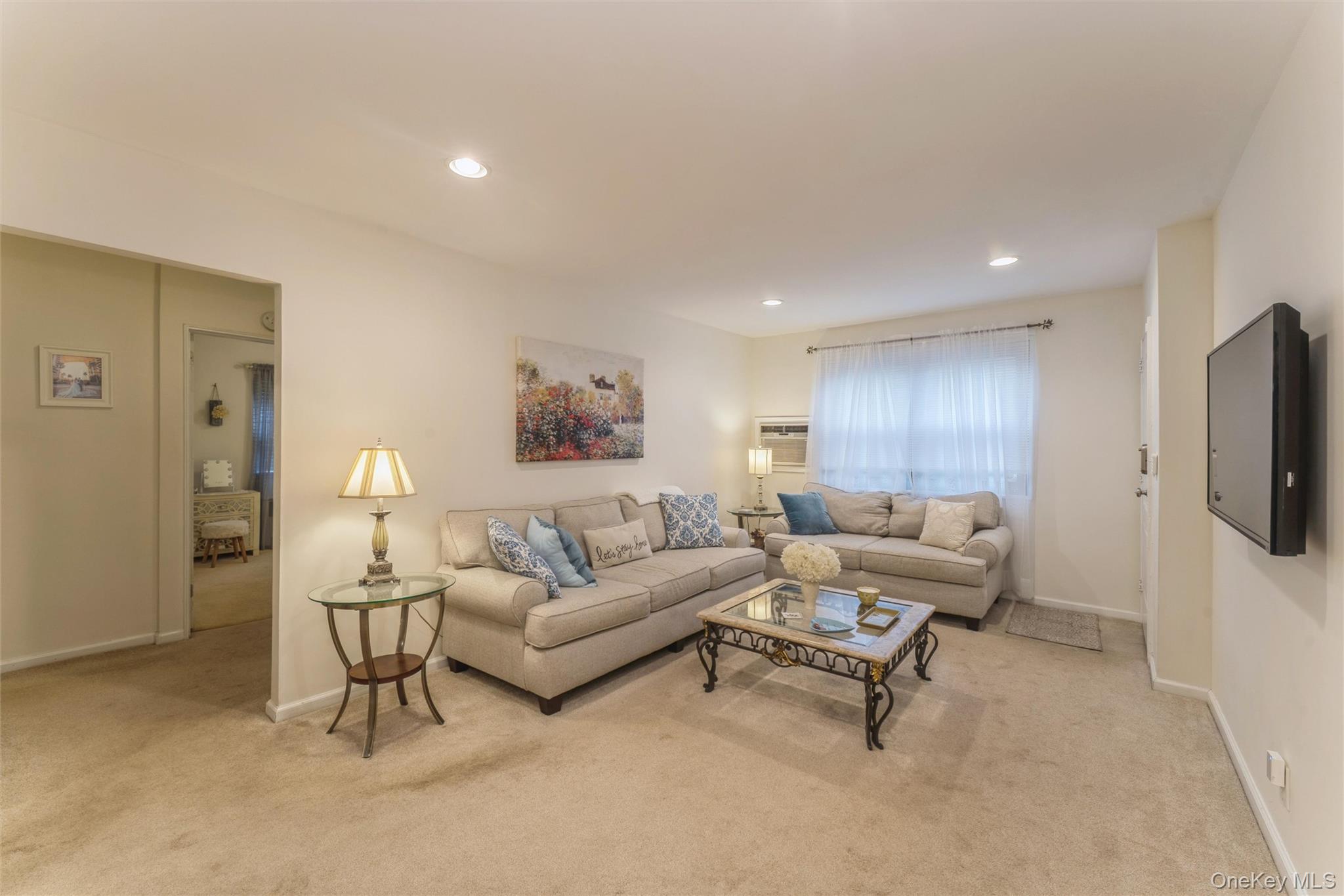 #7 photo, 244-25 57th Drive, Douglaston , NY 11362