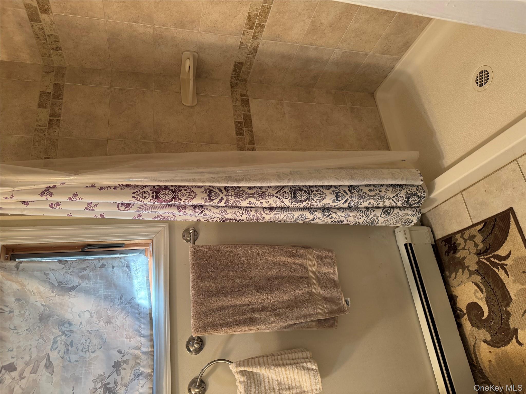 #10 photo, 1 Glades Way, Halesite , NY 11743