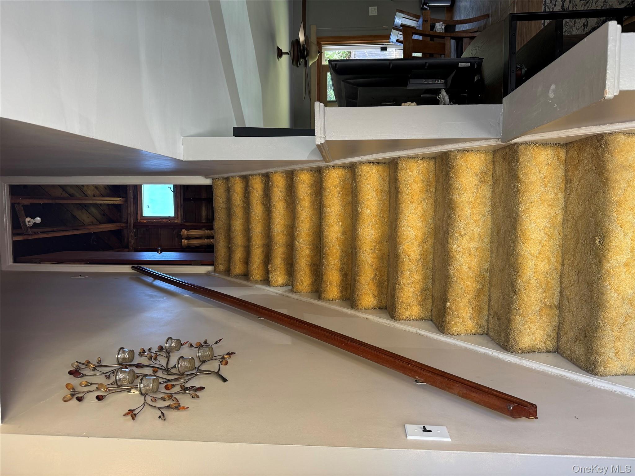 #13 photo, 1 Glades Way, Halesite , NY 11743