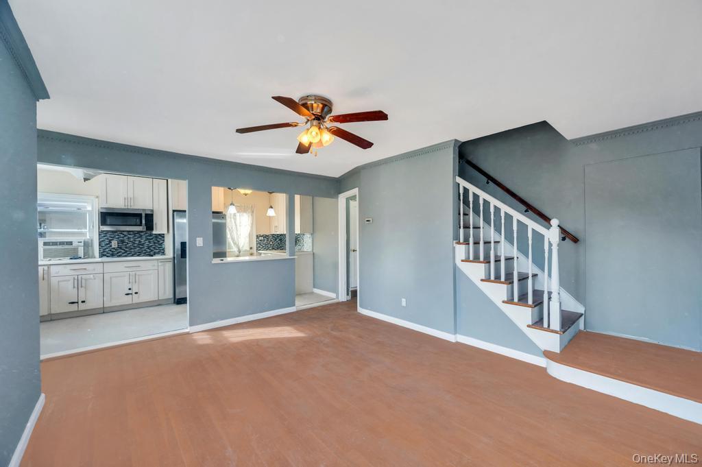 #6 photo, 627 10th Avenue, New Hyde Park , NY 11040