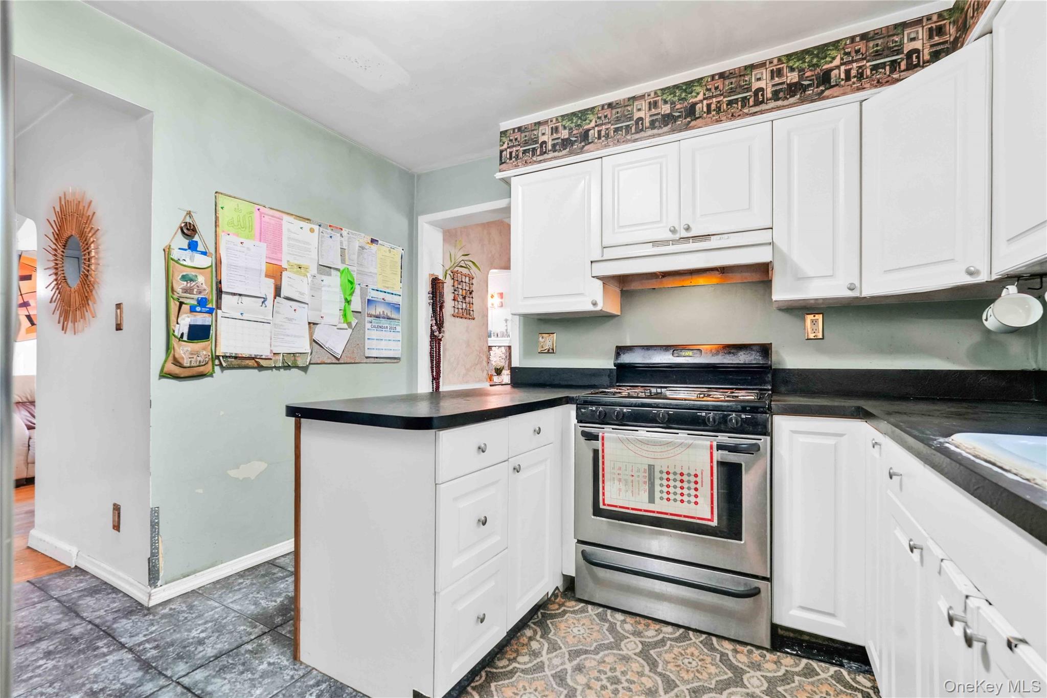 #10 photo, 303 Nassau Boulevard, West Hempstead , NY 11552