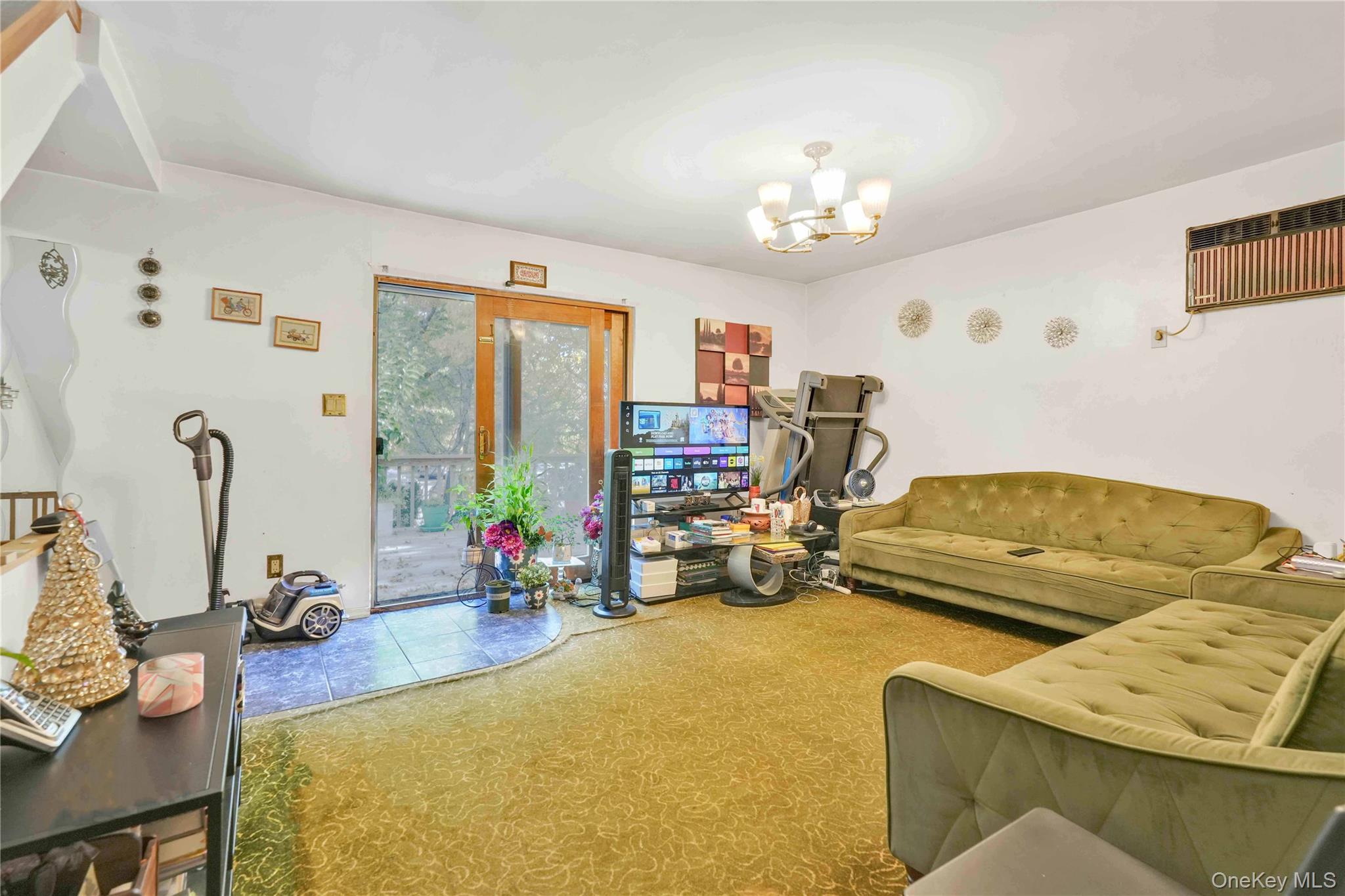 #11 photo, 303 Nassau Boulevard, West Hempstead , NY 11552