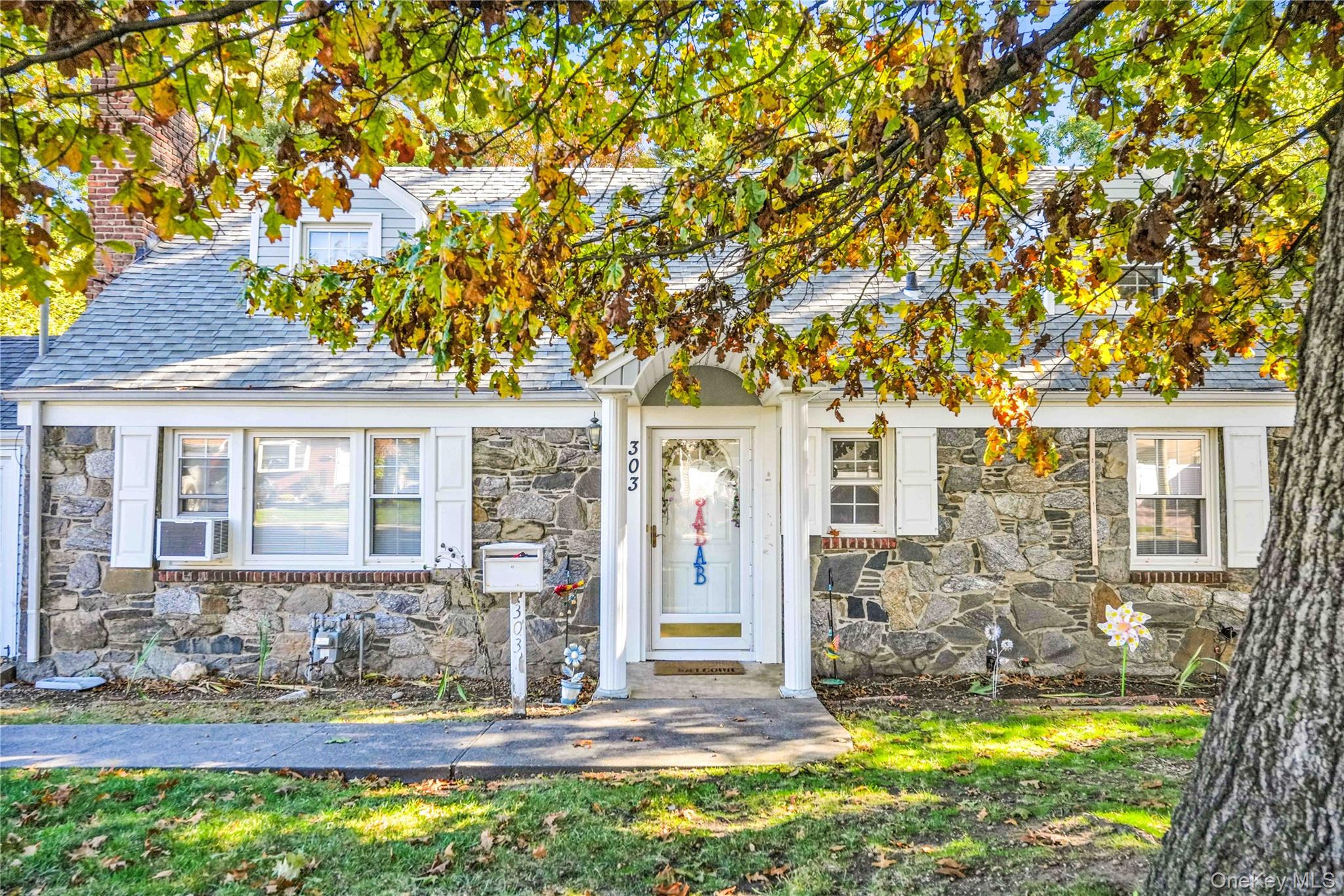 #3 photo, 303 Nassau Boulevard, West Hempstead , NY 11552