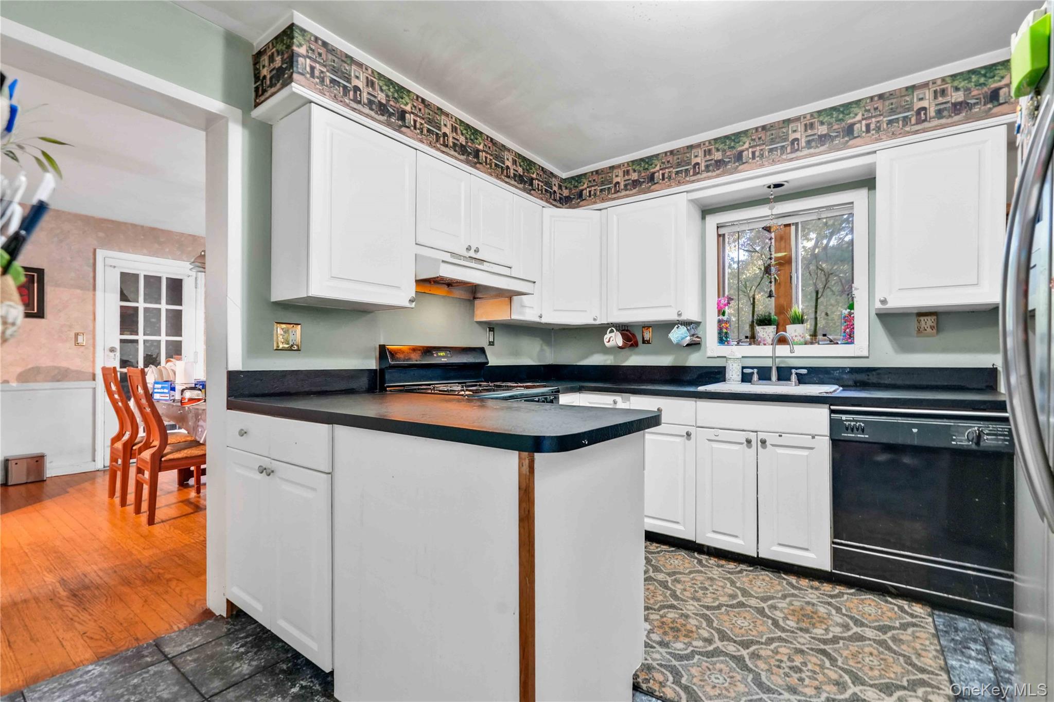 #9 photo, 303 Nassau Boulevard, West Hempstead , NY 11552