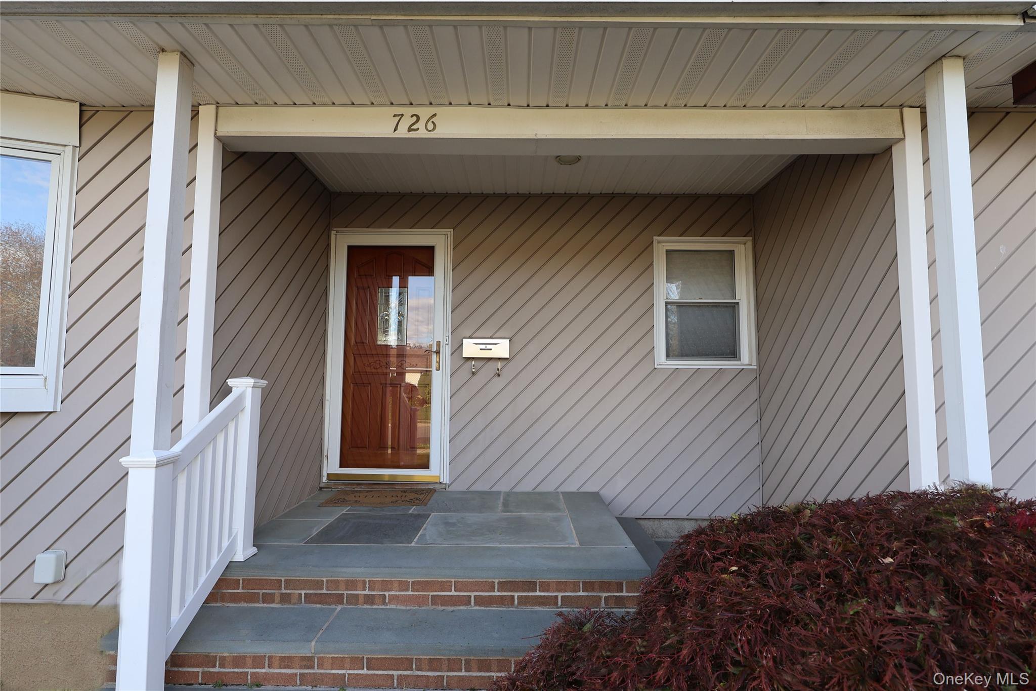 #4 photo, 726 Meisser Street, Franklin Square , NY 11010