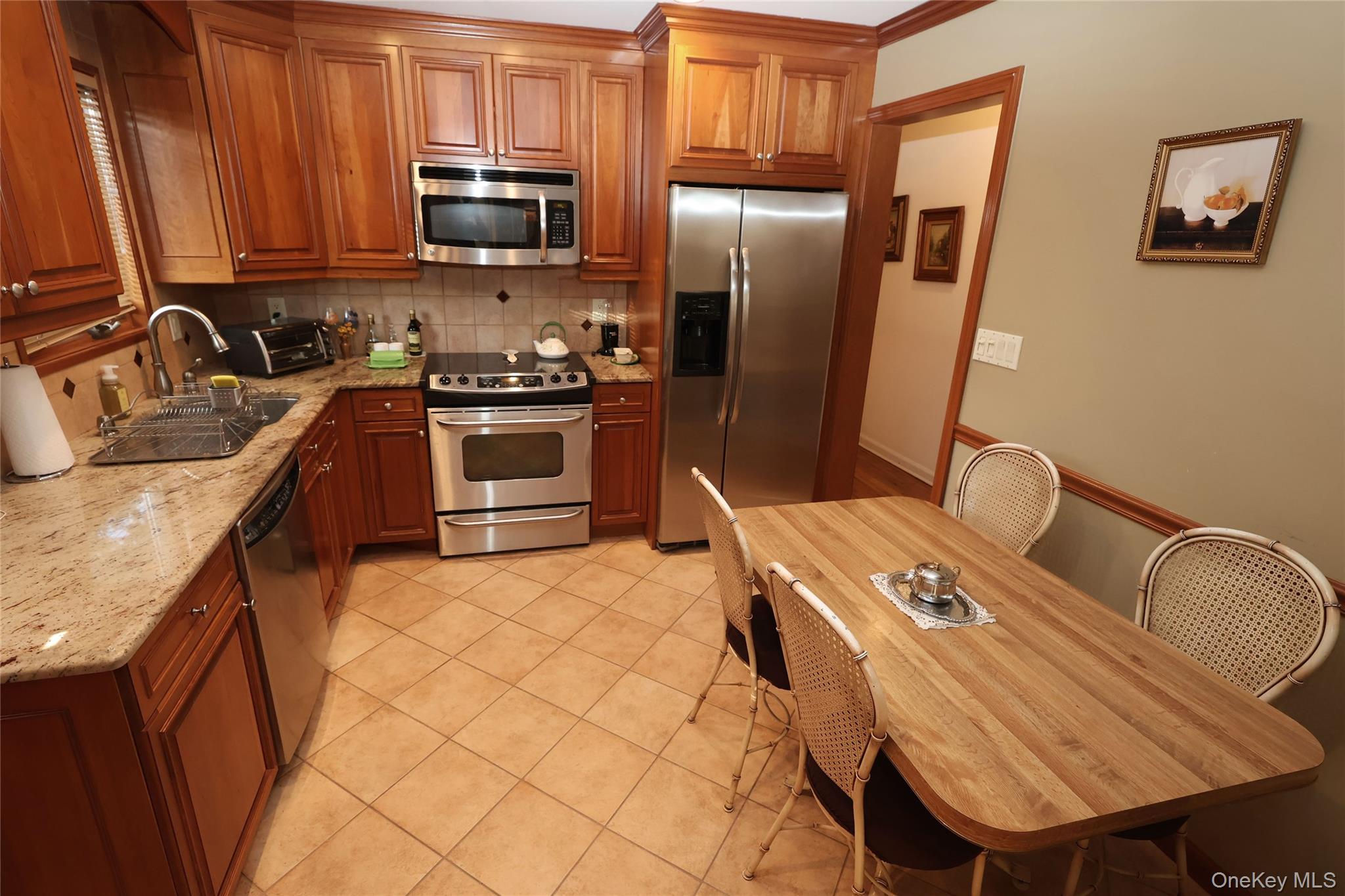 #7 photo, 726 Meisser Street, Franklin Square , NY 11010