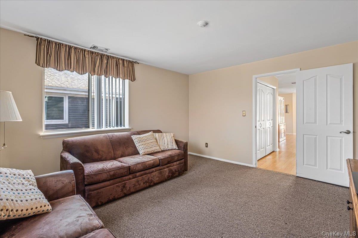 #17 photo, 414 Lindsay Lane, Moriches , NY 11955