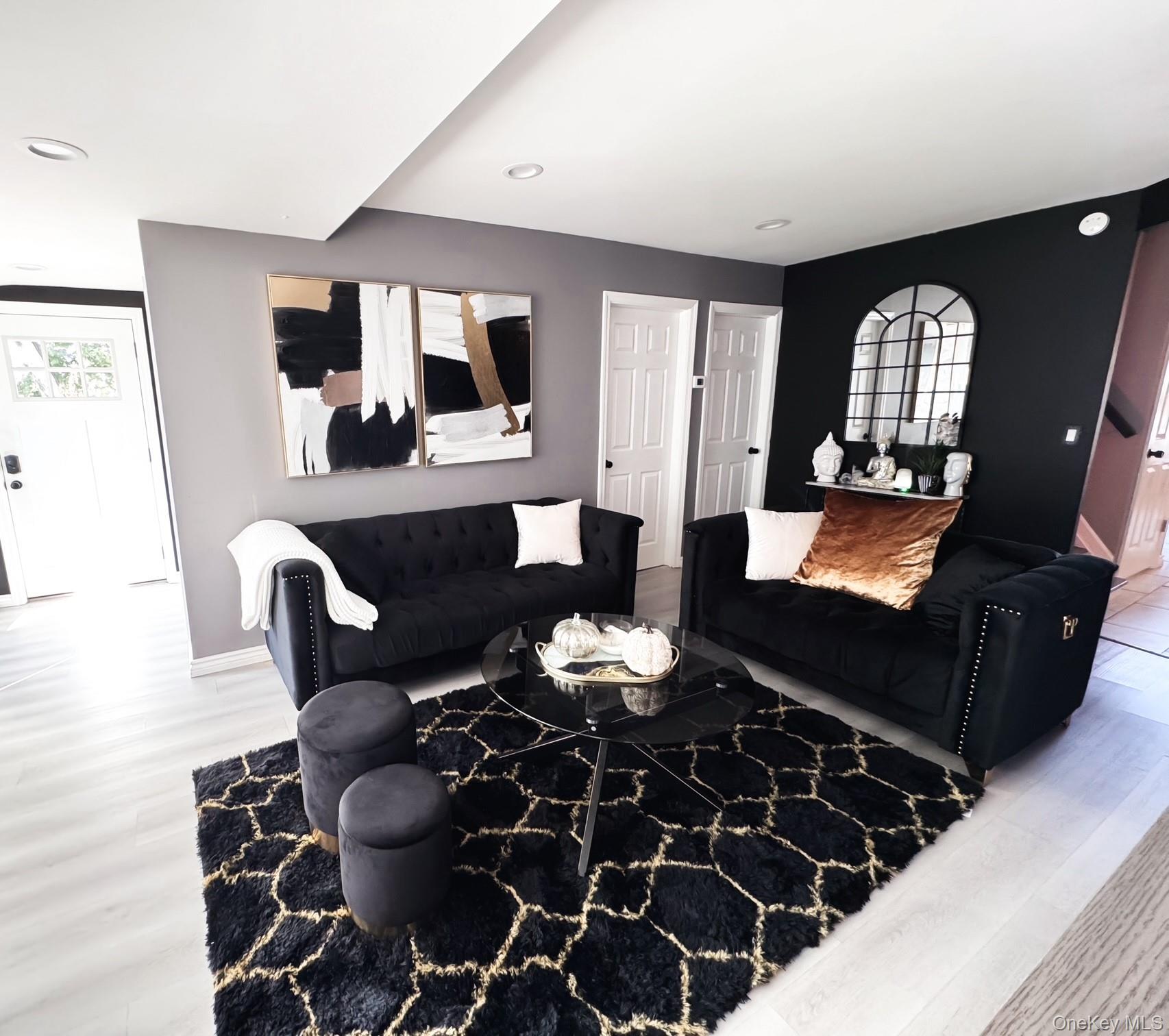 #4 photo, 130 Archer Avenue, Copiague , NY 11726