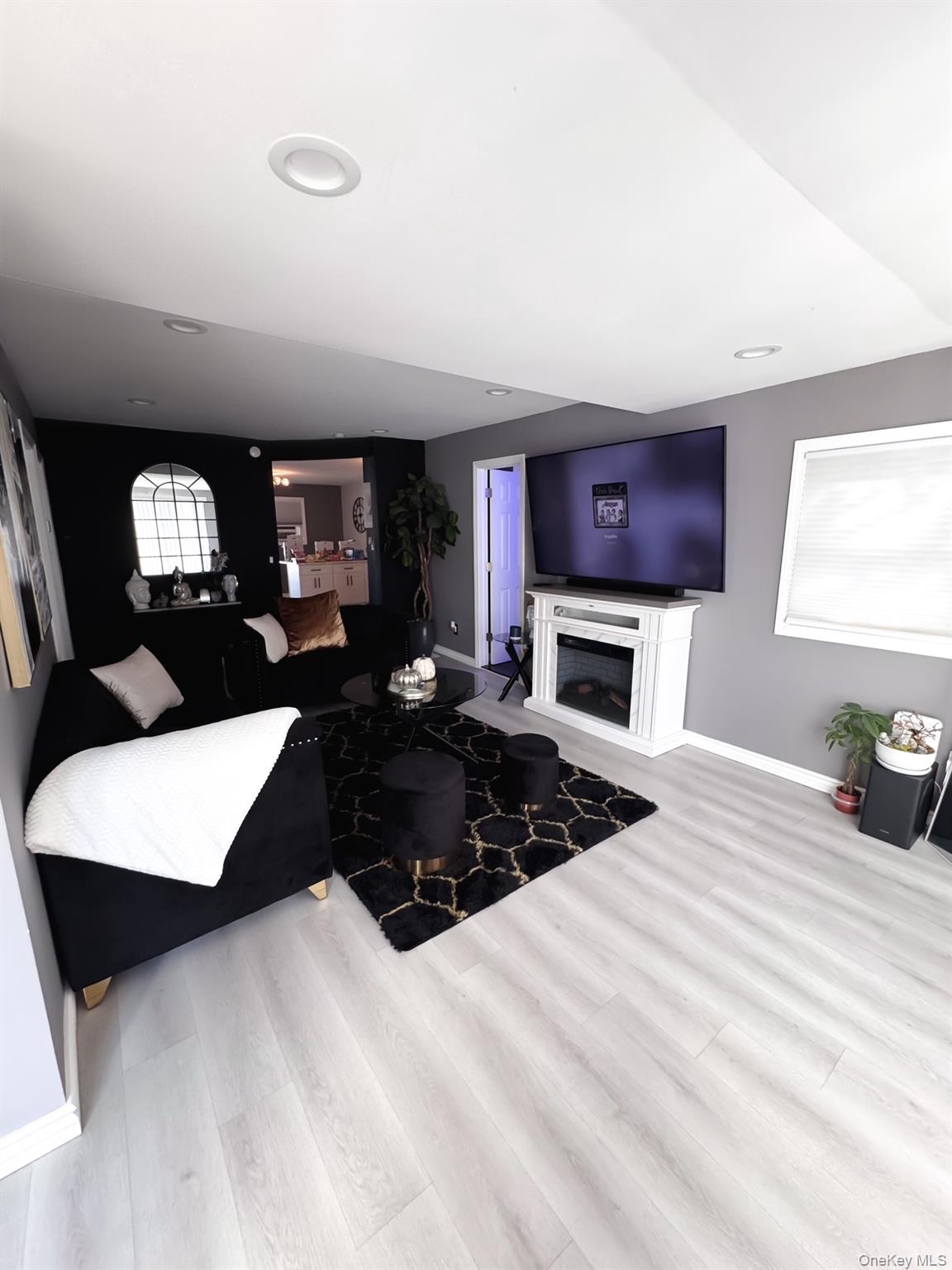 #5 photo, 130 Archer Avenue, Copiague , NY 11726